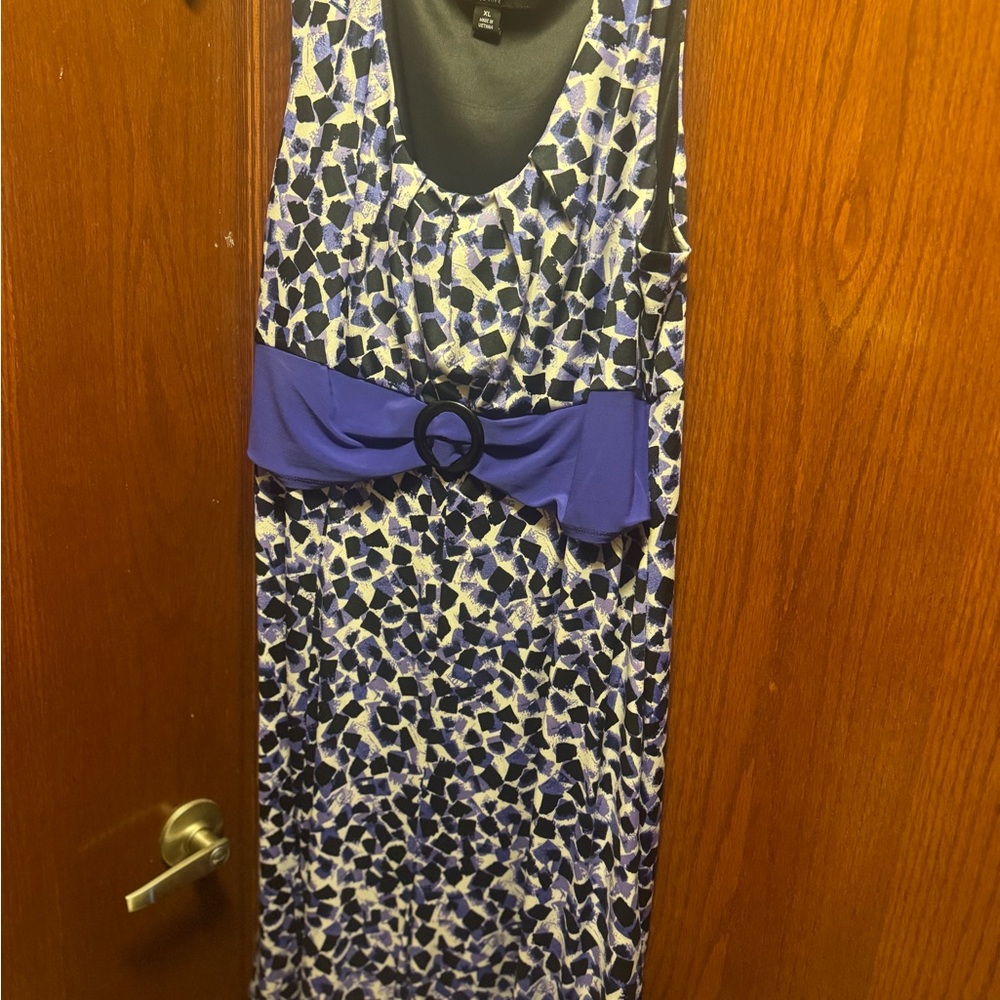 - Perceptions purple patterned dress . Size XL in EUC